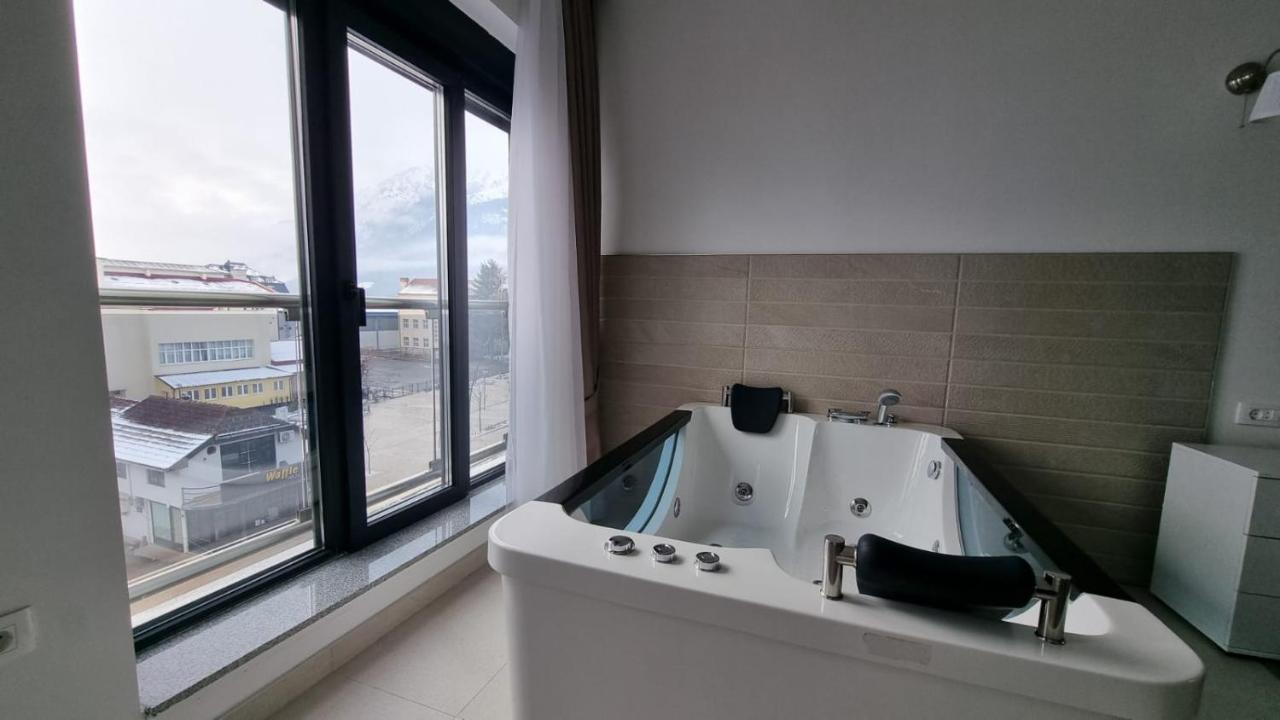 Elan Luxury Apartments & Rooms Plav Eksteriør bilde