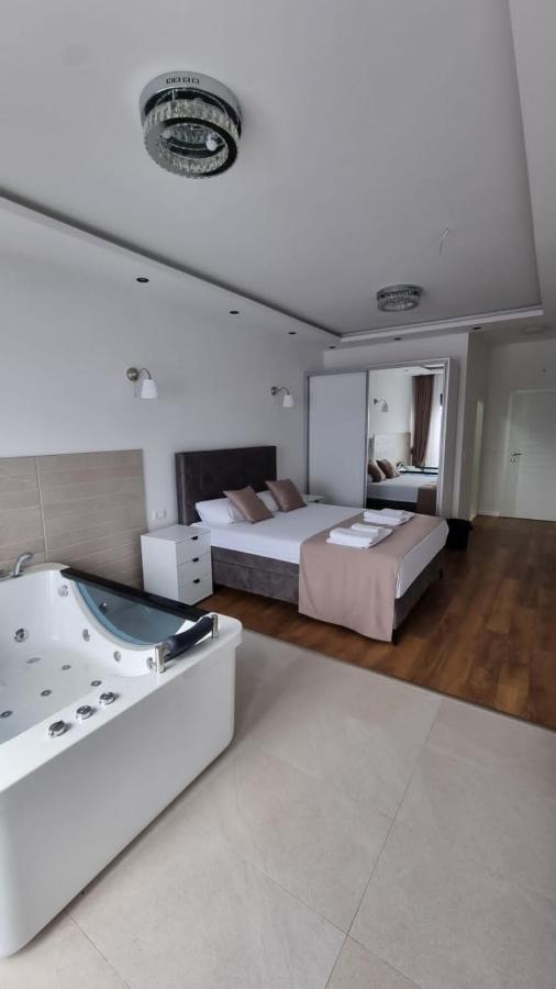 Elan Luxury Apartments & Rooms Plav Eksteriør bilde